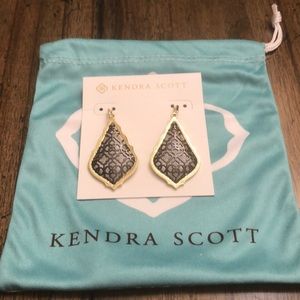 Kendra Scott Addie Earrings